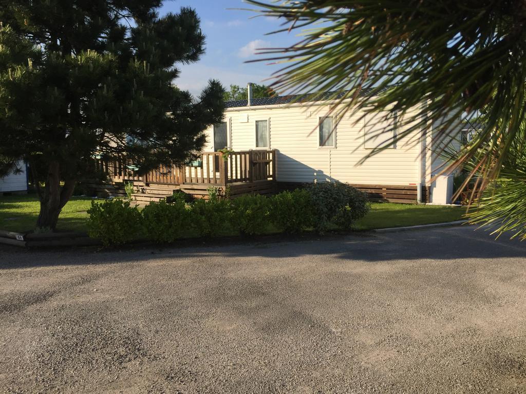 Camping Caravaning Les Cerisiers Berck Sur Mer Verton Dış mekan fotoğraf