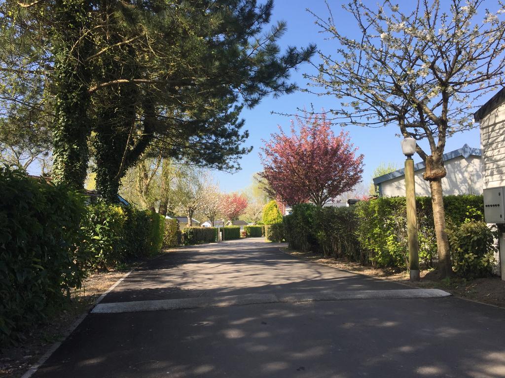Camping Caravaning Les Cerisiers Berck Sur Mer Verton Dış mekan fotoğraf
